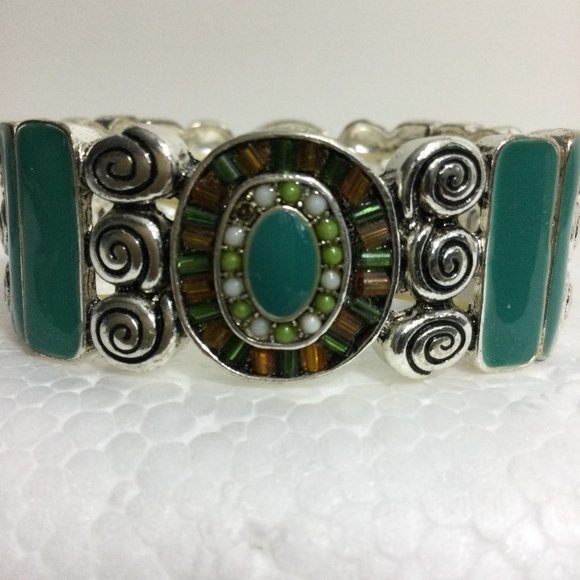 14 Assorted Bracelet Grab Bag - Picture 4 of 4